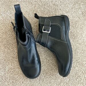 VIONIC Adrie Black Leather Ankle Boots Side Zip and Buckle Orthopedic US 6.5